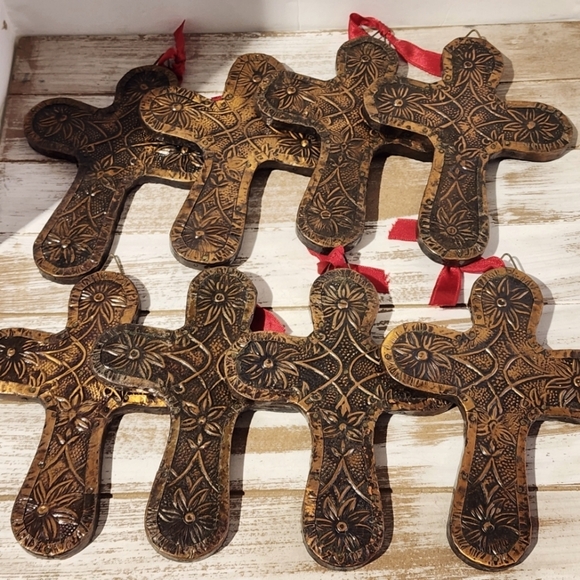 Copper and wood hammered floral cross wall decor ornaments lot of 8 - Picture 1 of 6